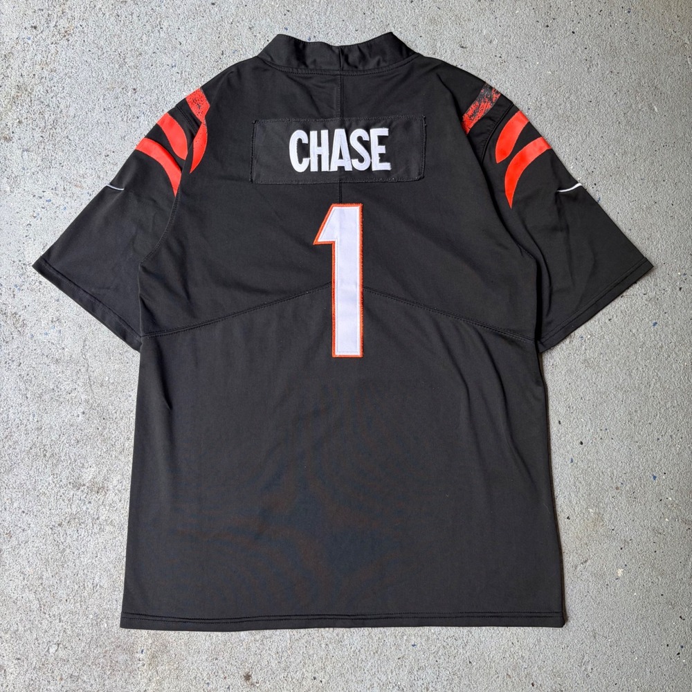 Nike Ja'Marr Chase Cincinnati Bengals NFL Jersey Black Orange Size Large No 1
